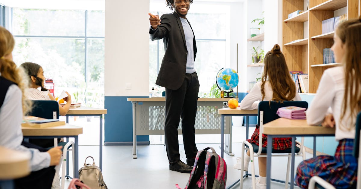 Concorso Operatore esperto tecnico-manutentivo con mansioni anche di conducente scuolabus/addetto al trasporto scolastico presso Comune di Rocca Santa Maria - 1 posti