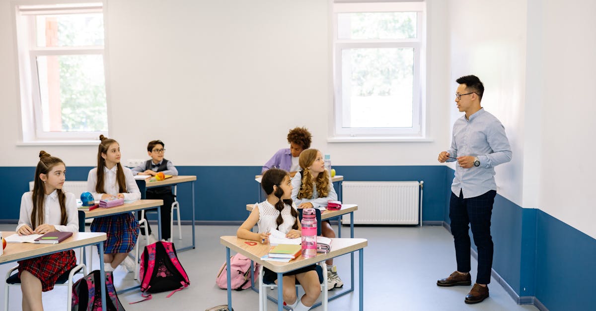 Concorso DOCENTI DI RELIGIONE CATTOLICA II SETTORE (SCUOLA SECONDARIA DI I E II GRADO) presso Ministero dell'Istruzione - Ufficio Scolastico Regionale per le Marche - 1 posti (scad. 3 luglio 2026)